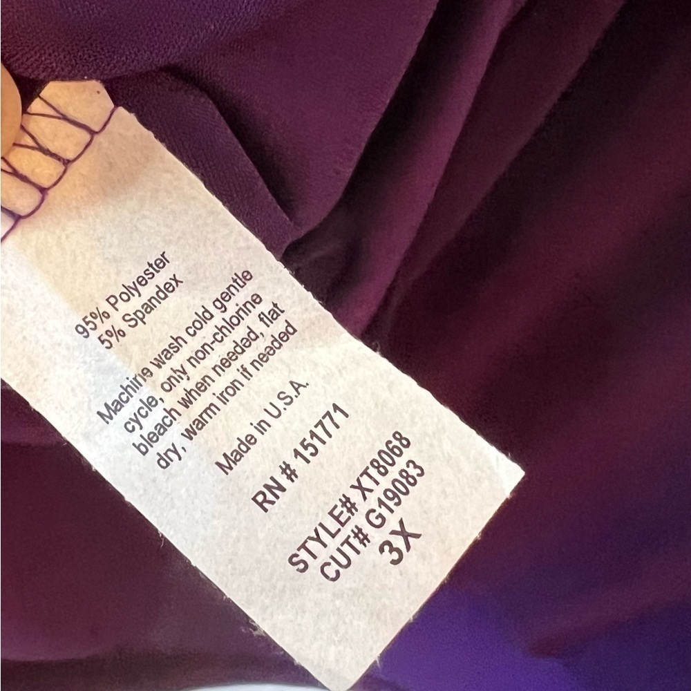 Women’s Eggplant Color Top with Criss-Cross Decal 2X - Picture 4 of 5
